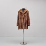 1111 9482 FUR COAT